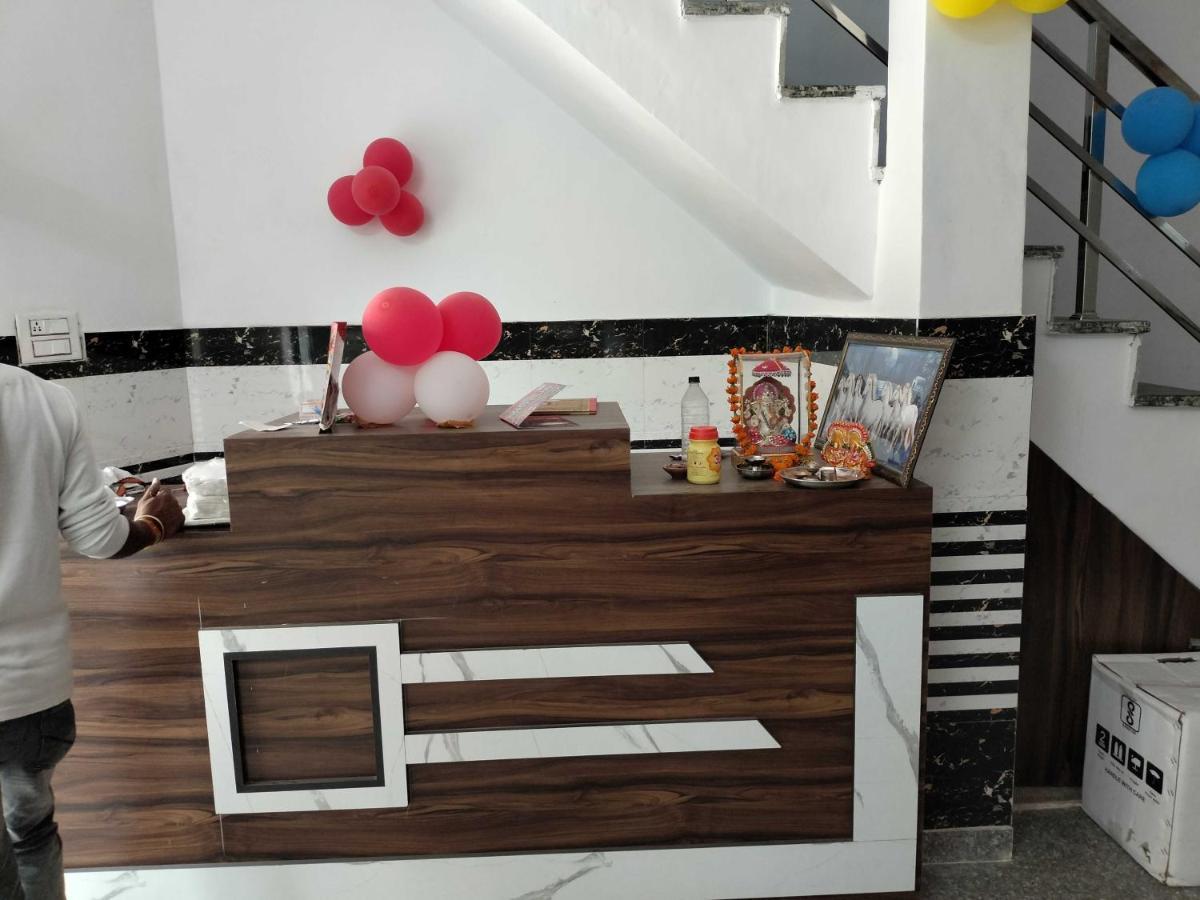 Oyo Shree G Hotel Agra  Bagian luar foto